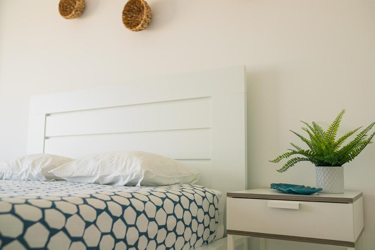 Swordfish Sea View Apartment Пеніші Екстер'єр фото