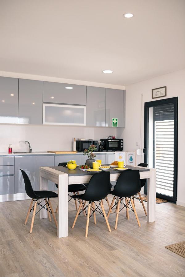 Swordfish Sea View Apartment Пеніші Екстер'єр фото
